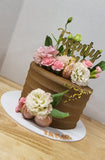 Buttercream Cakes With Fresh Flowers