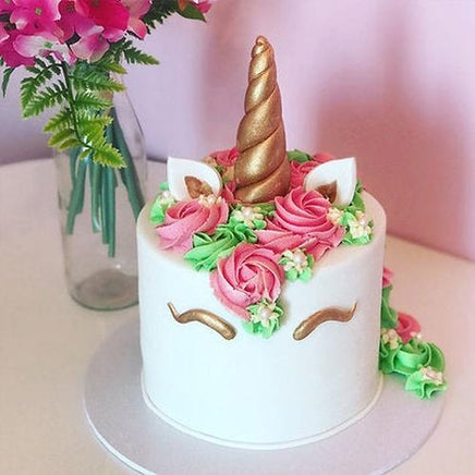 Classic Buttercream Unicorn Cake