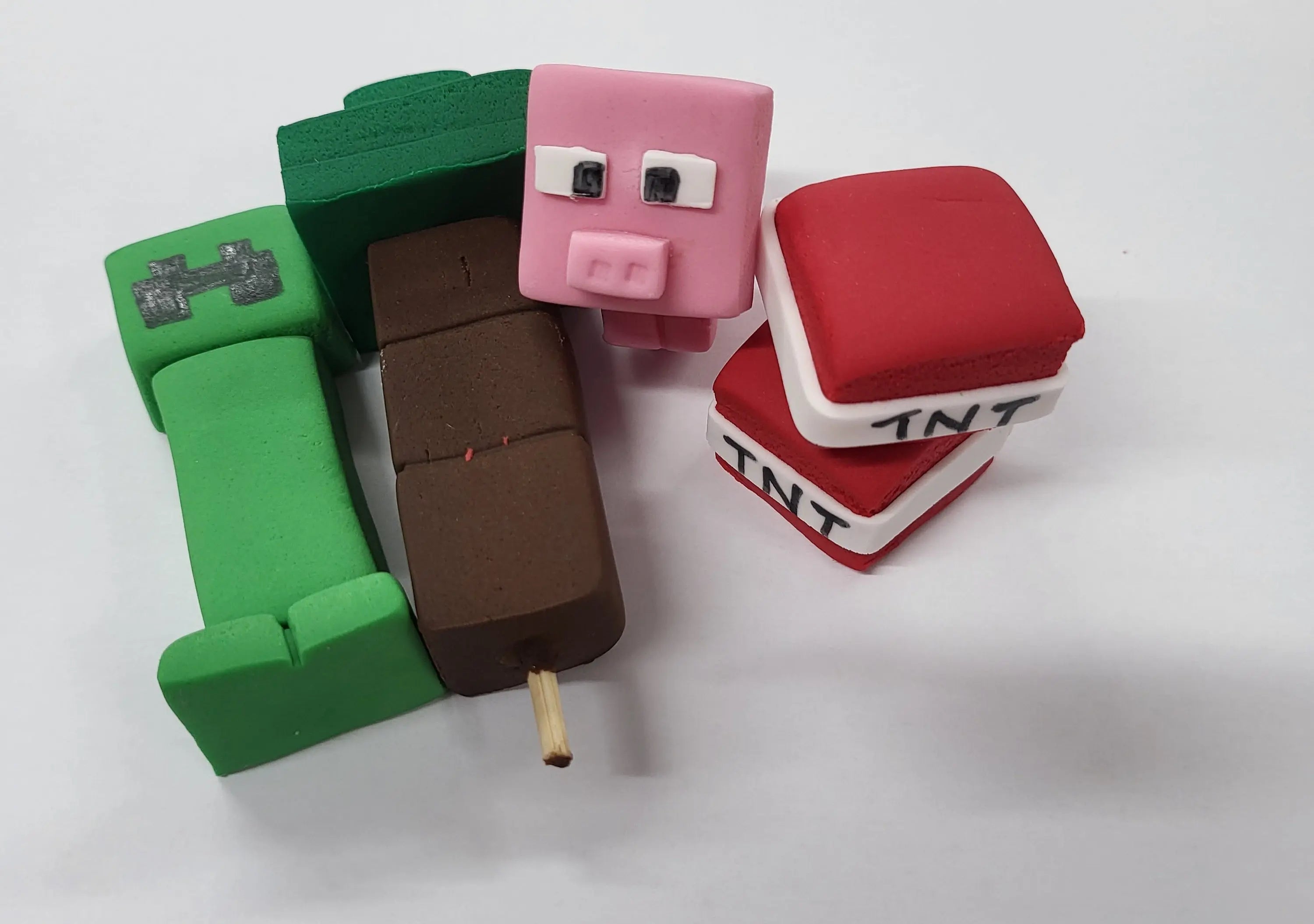 Minecraft Theme Edible Cake Decorations The Cake Mixer